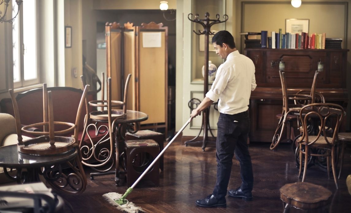 Restaurant cleaning equipment