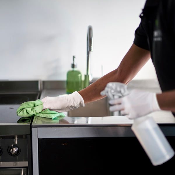 Cafe, Bar, & Restaurant Cleaning Services